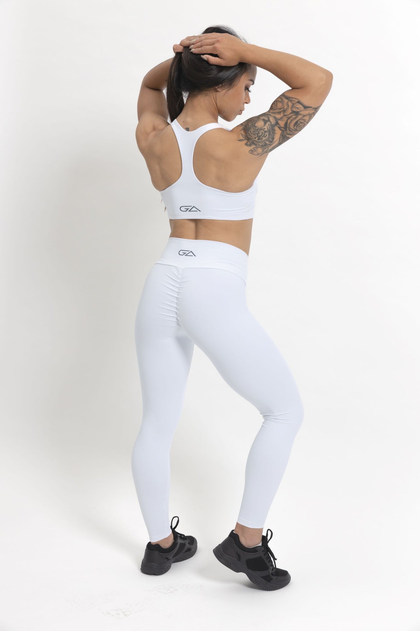Driven Range Scrunch Leggings - White